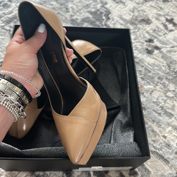 Used - Picture 3 of 5